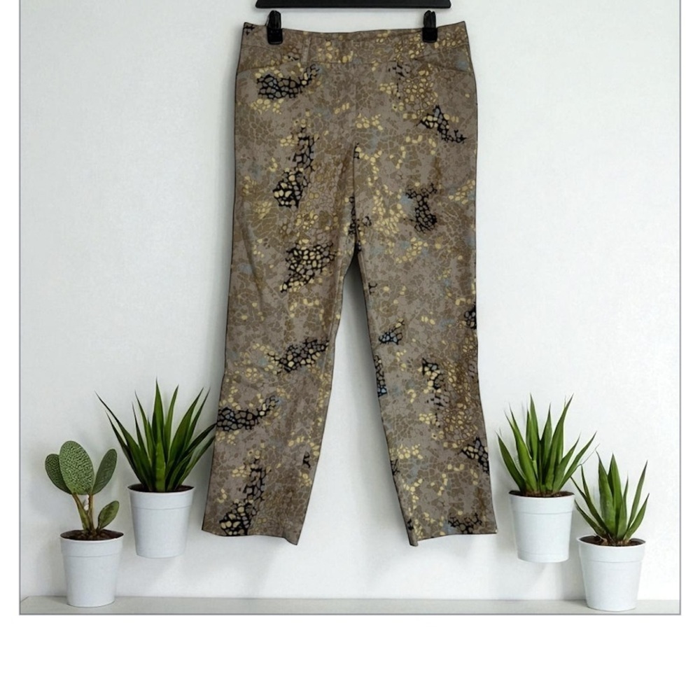 Larry Levine Beige and Yellow Patterned Pants